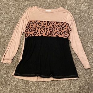 Women’s Size Small Leopard Top